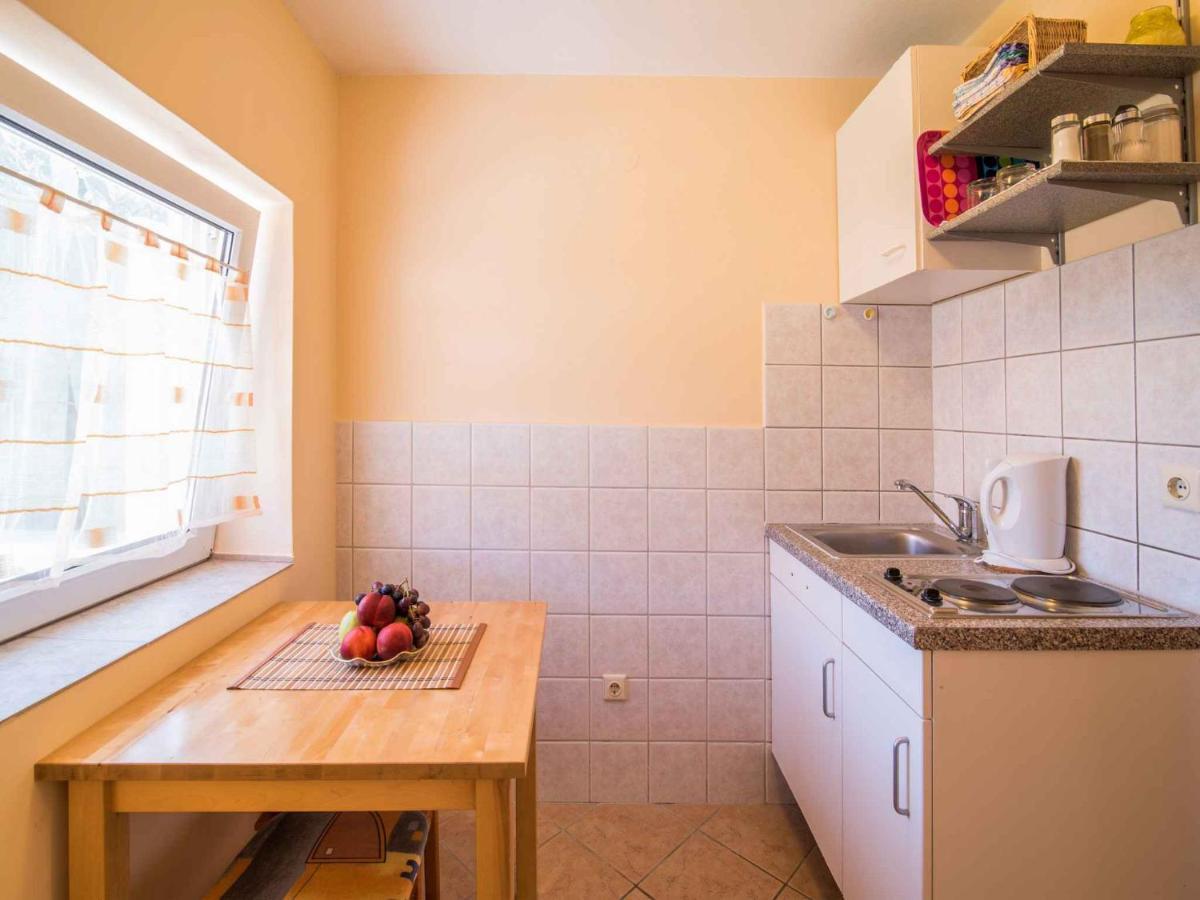 Apartment In Vrbnik/Insel Krk 13614 Экстерьер фото